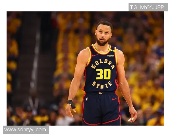 NBA战报：库里27分10助攻&巴特勒15分，勇士主场34分大胜国王