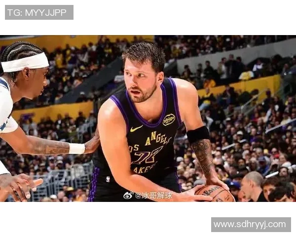 一夜快讯：东契奇陷双重困境，阿德巴约狂飙超越科比